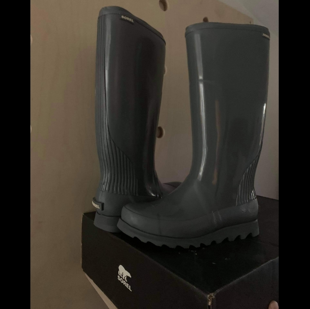 Sorel rain boots